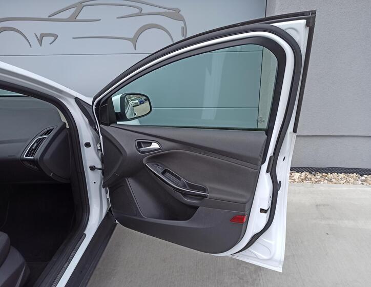 Ford Focus 29