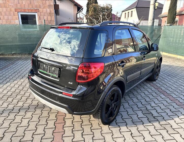 Suzuki SX4 3