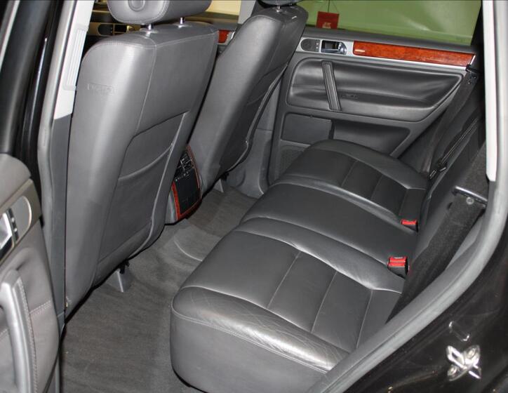 Volkswagen Touareg 14
