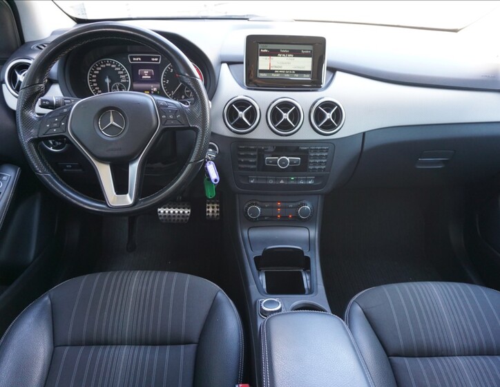 Mercedes-Benz Třídy B 9