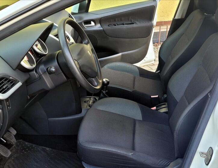 Peugeot 207 20