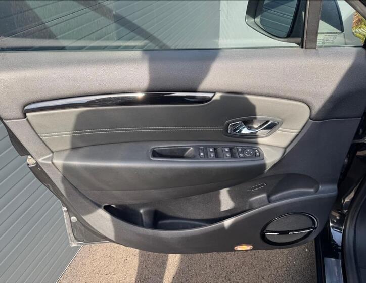 Renault Grand Scénic 23