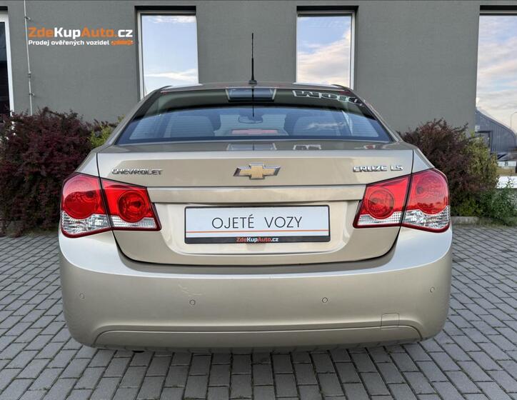 Chevrolet Cruze 9