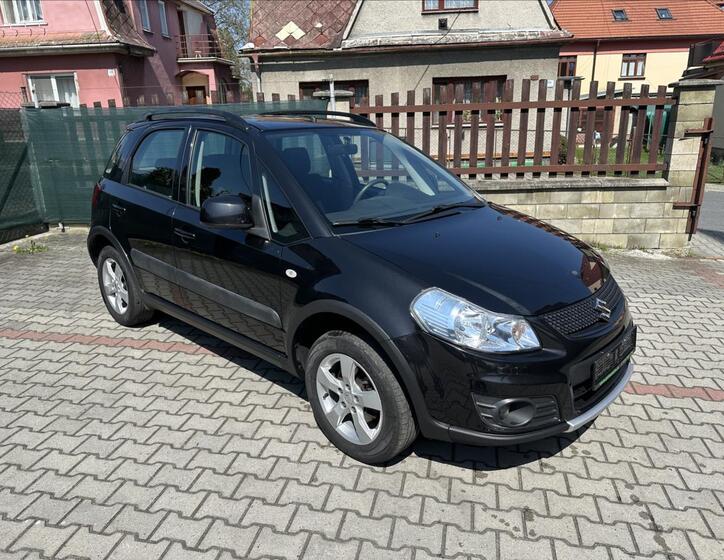 Suzuki SX4 1