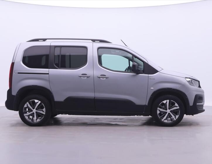 Peugeot Rifter 8