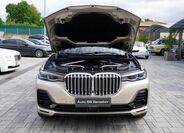 BMW X7 9