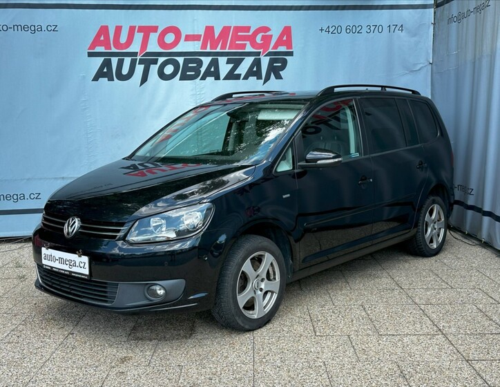 Volkswagen Touran 1