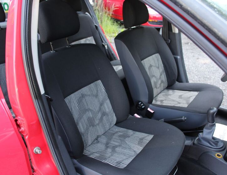 Dacia Sandero 12