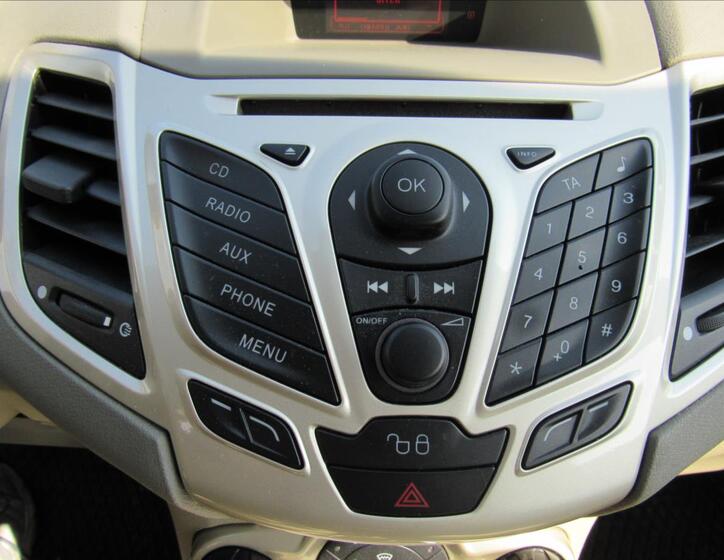 Ford Fiesta 16