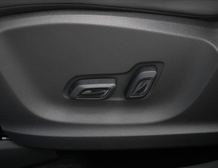 MG ZS 22