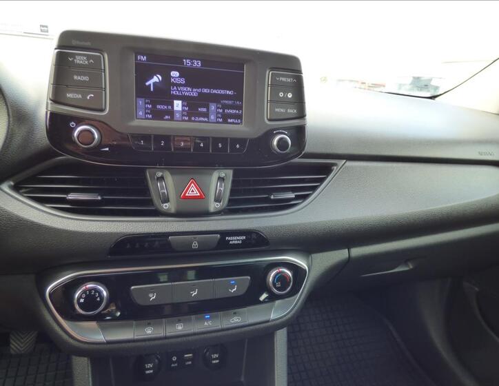 Hyundai i30 28