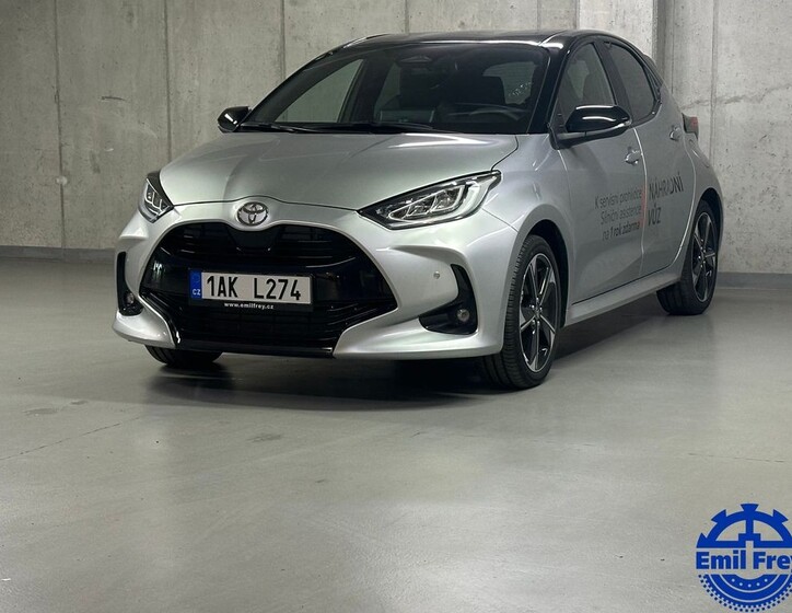 Toyota Yaris 1