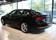 Audi A5 4