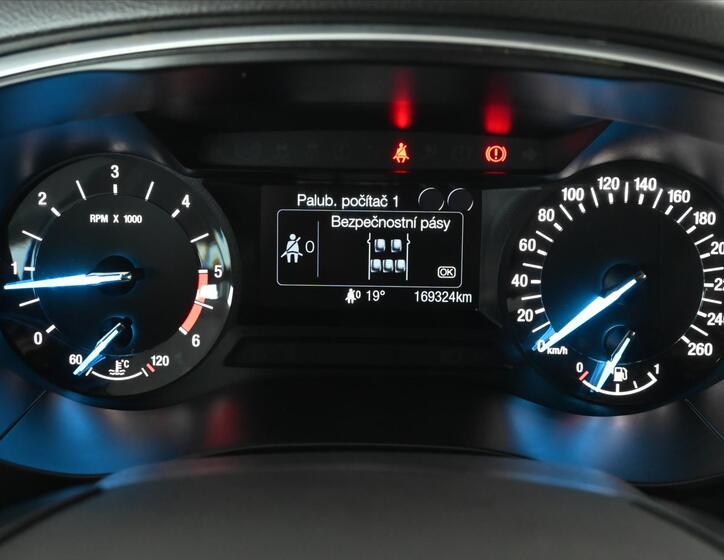 Ford Mondeo 13