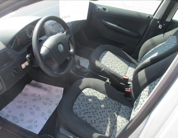 Škoda Fabia 16