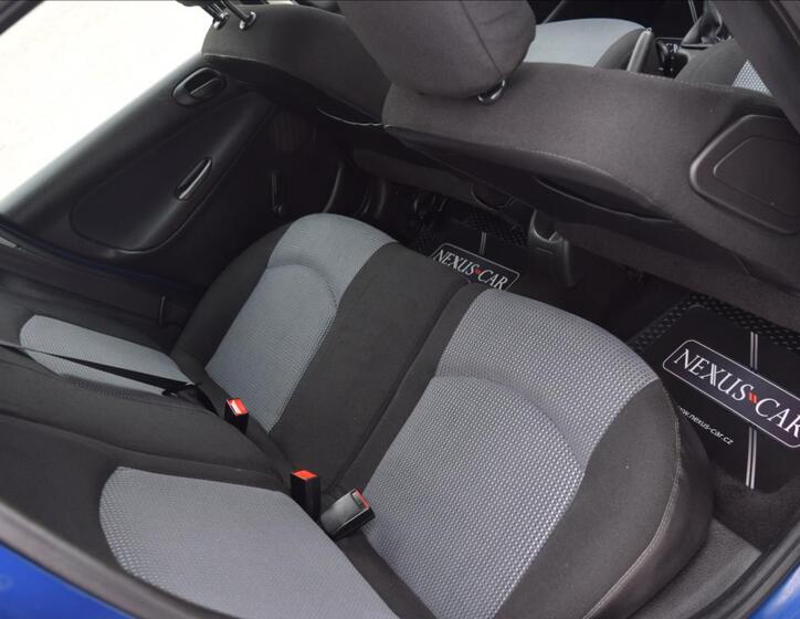 Peugeot 206 21