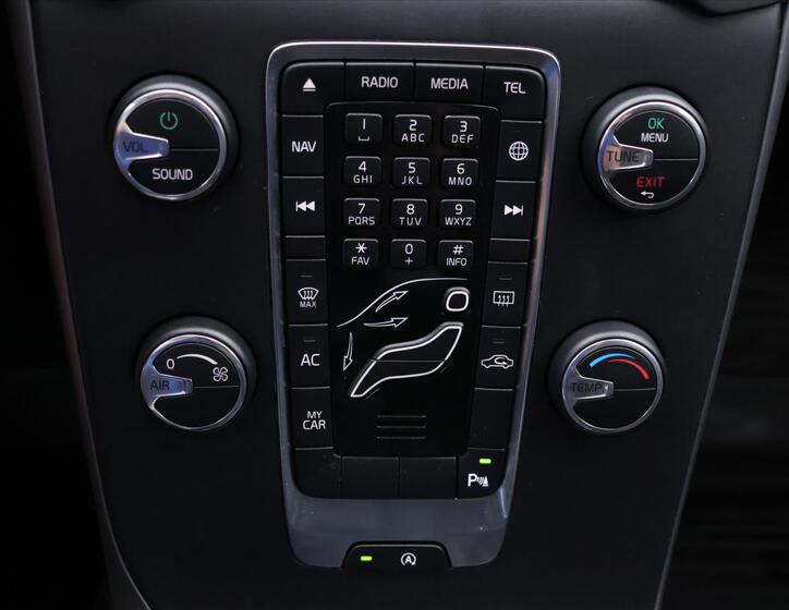 Volvo V40 27