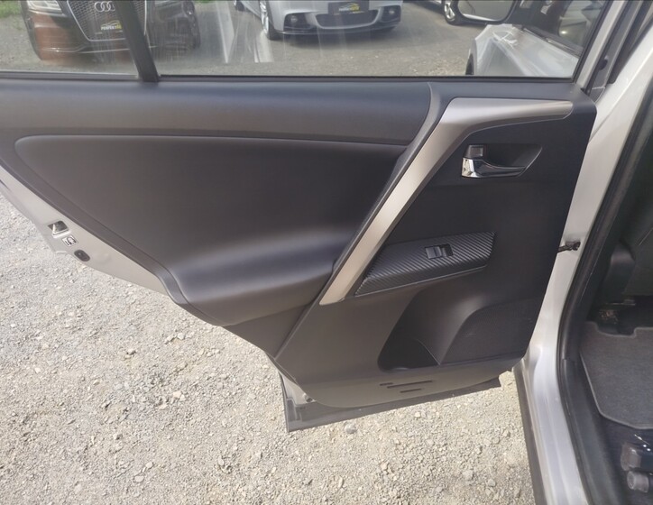 Toyota RAV4 23