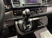 Volkswagen Multivan 16