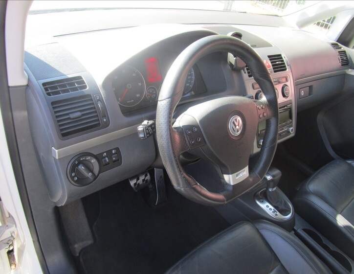 Volkswagen Touran 11