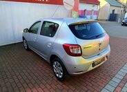 Dacia Sandero 8