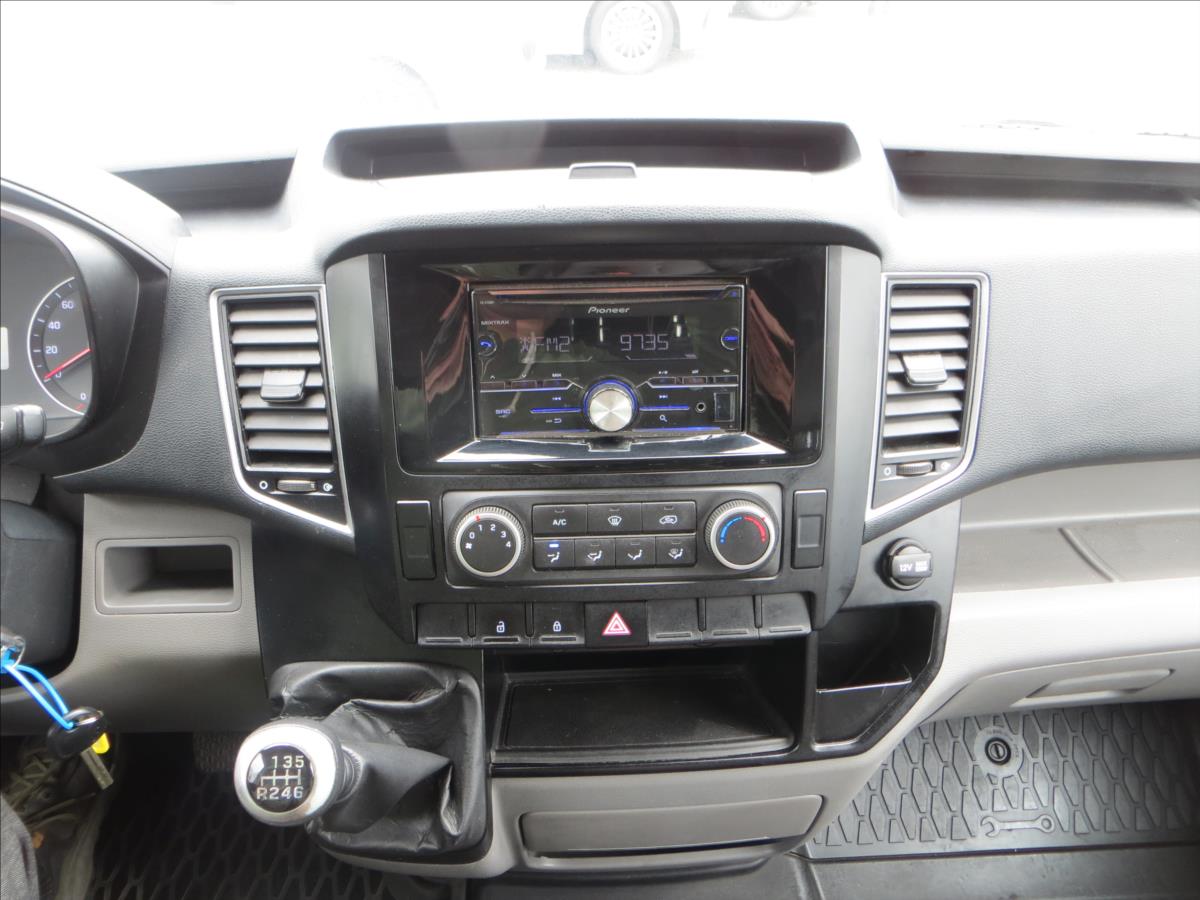 Hyundai H 350