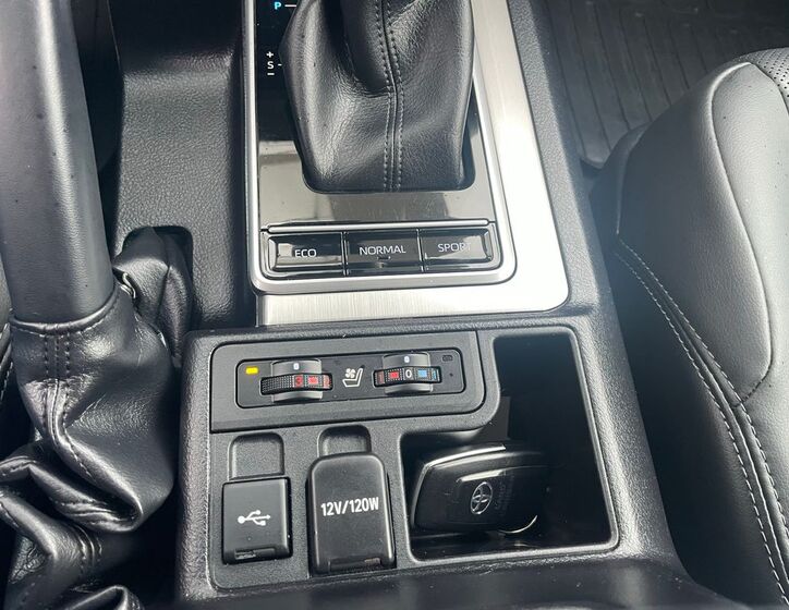 Toyota Land Cruiser 23