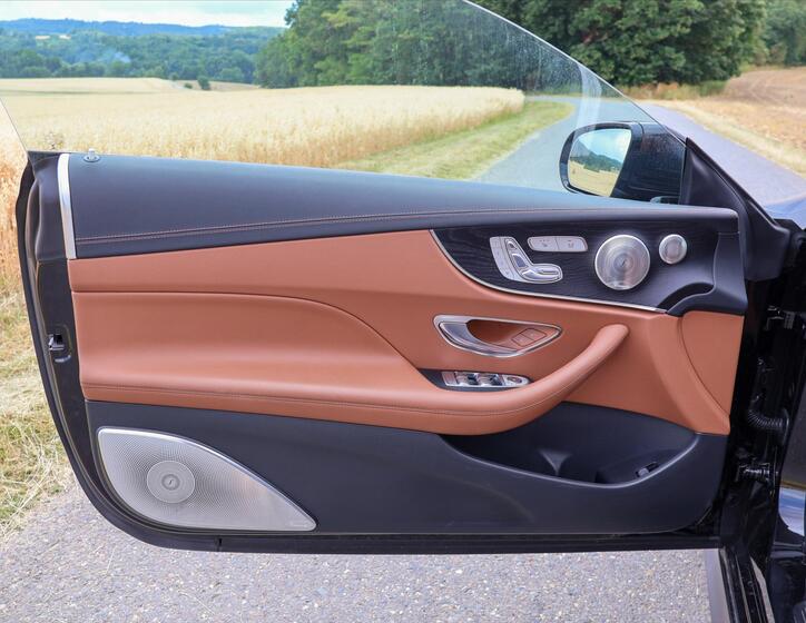 Mercedes-Benz Třídy E 11
