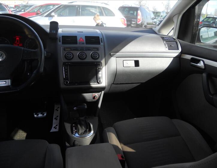 Volkswagen Touran 14