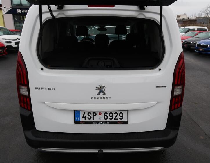 Peugeot Rifter 23