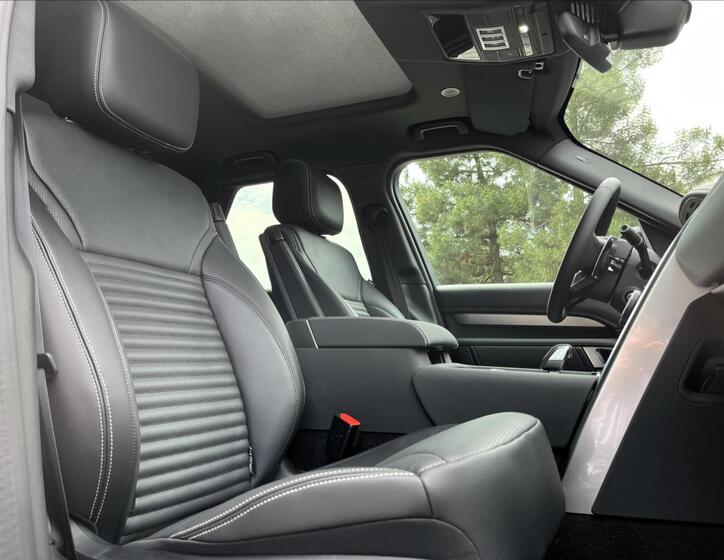 Land Rover Discovery 37