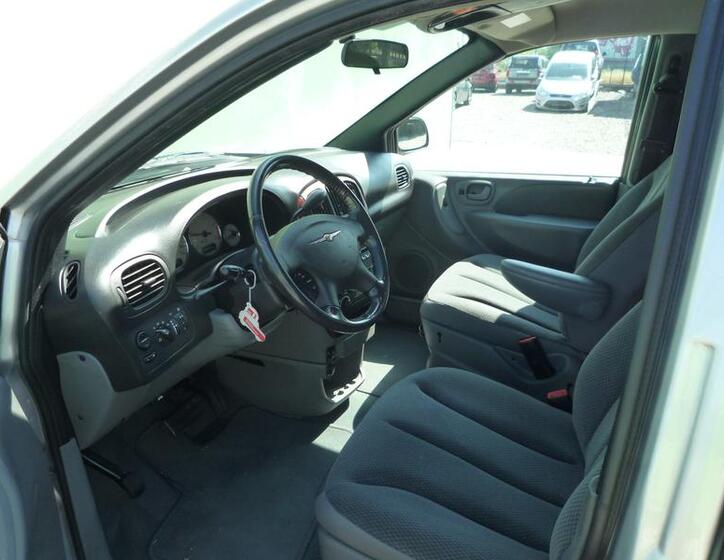 Chrysler Voyager 21