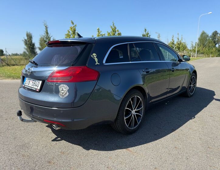 Opel Insignia 5