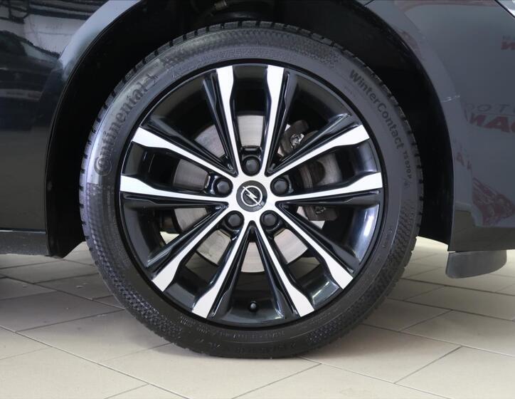 Opel Insignia 32