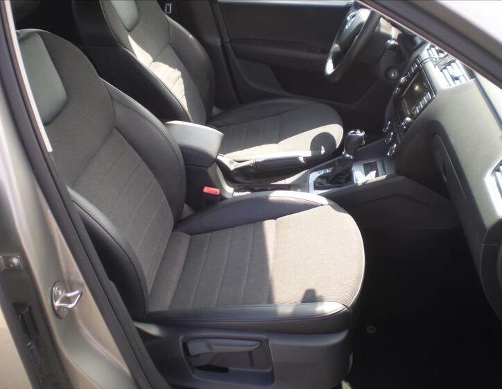 Škoda Octavia 12