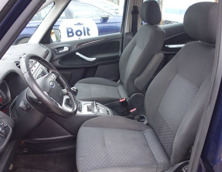 Ford Galaxy 16