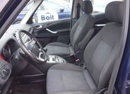 Ford Galaxy 16