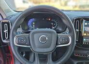 Volvo XC40 8