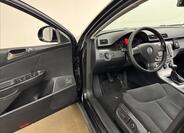 Volkswagen Passat 24