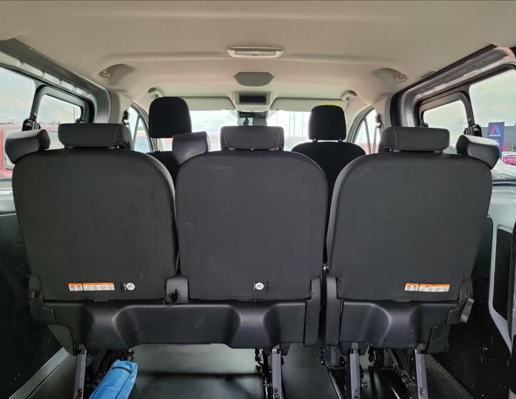Ford Transit Custom 12
