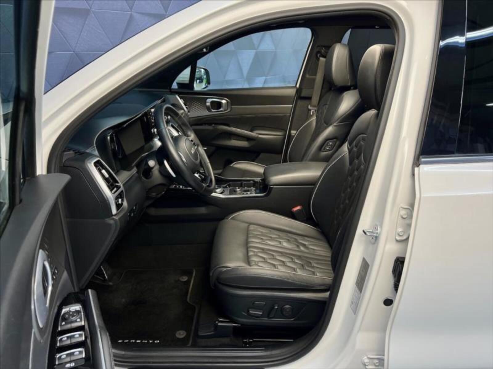 KIA Sorento 11
