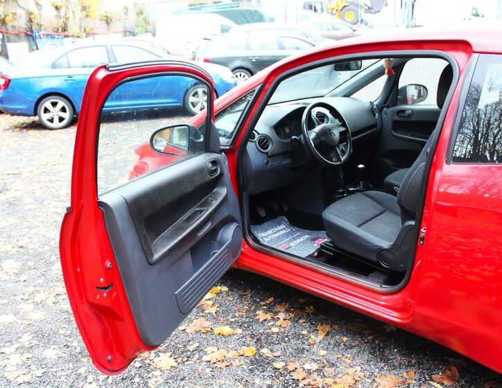 Mitsubishi Colt 9