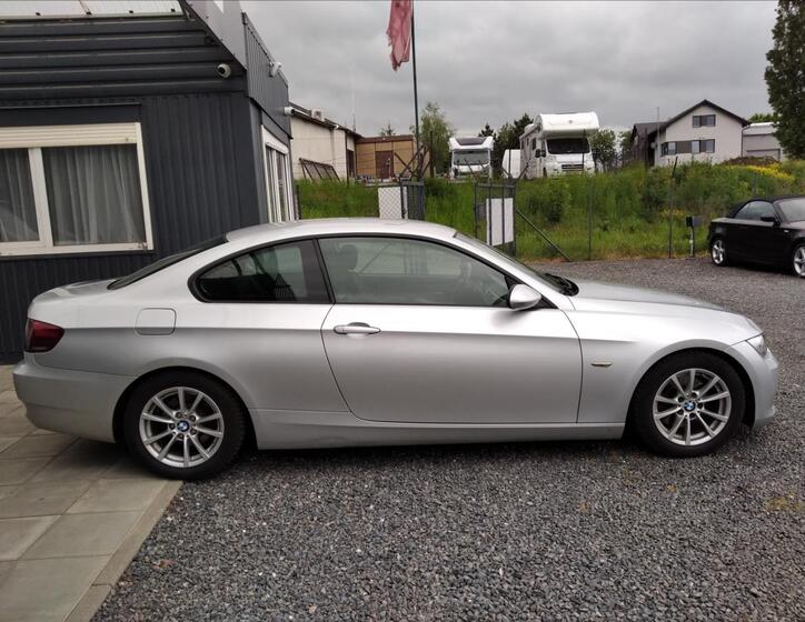 BMW Řada 3 8