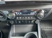Toyota Hilux 28