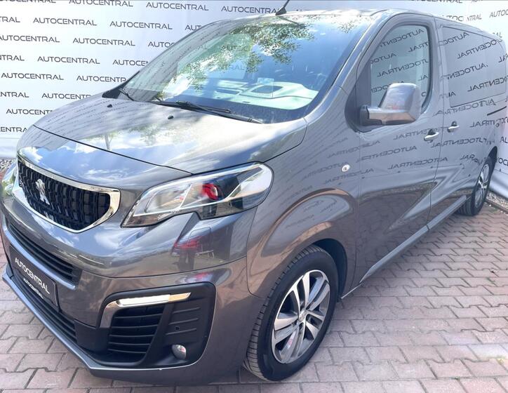 Peugeot Traveller 8
