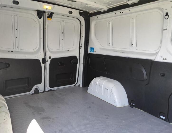 Renault Trafic 15