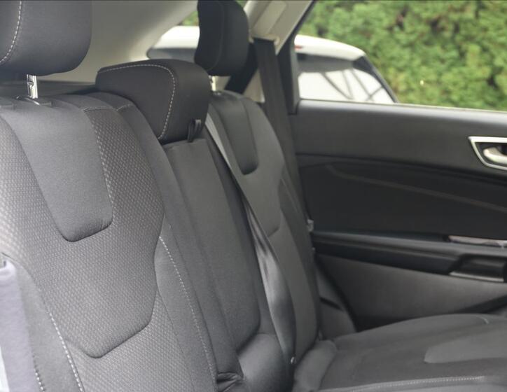 Ford Edge 37