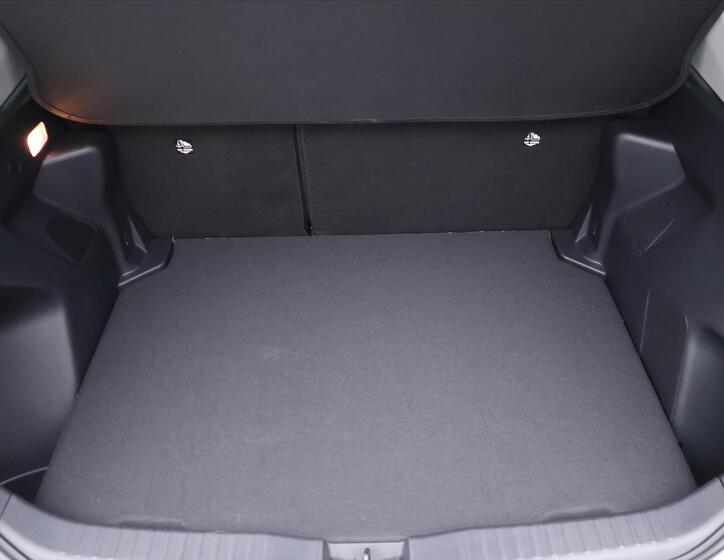 Toyota Yaris Cross 10