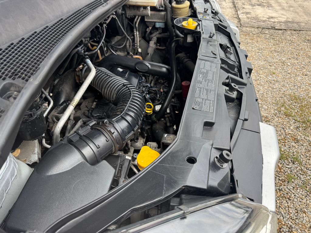 Nissan NV400
