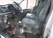 Ford Transit Custom 8